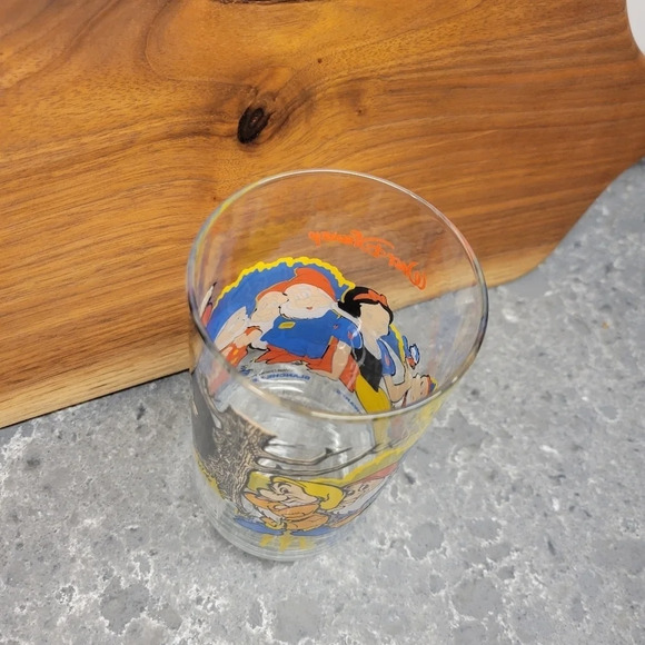 Vintage Mcdonald’s Snow  White Glass - Picture 5 of 5